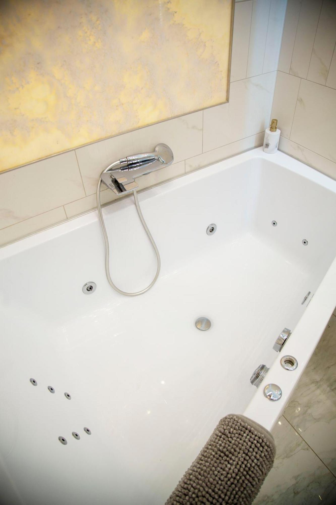 Luxurious Central Apartment Next To The Danube River Будапеща Екстериор снимка